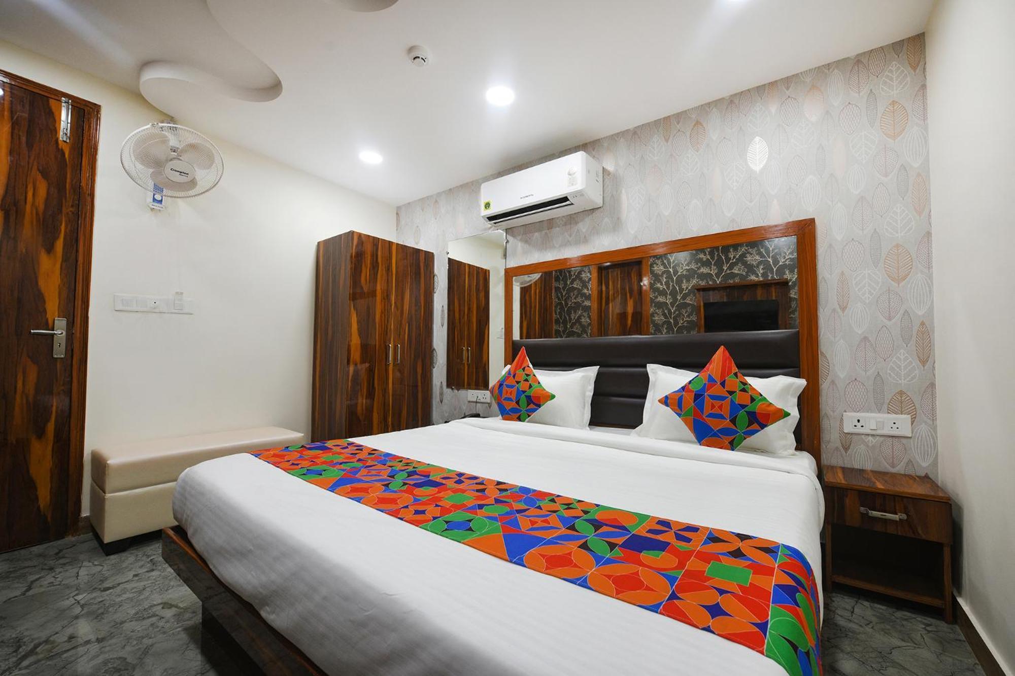 Fabhotel Mona Continental - Nr Laxmi Nagar It Hub Nové Dillí Exteriér fotografie